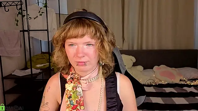 VioletDesiree webcam