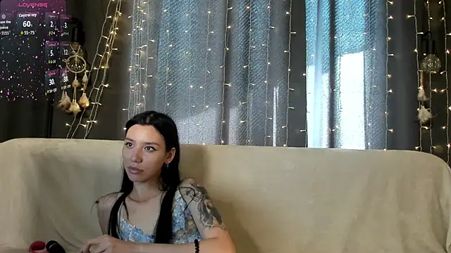 Amelia_skyy webcam