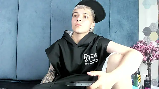 Megan_Thompson_ webcam