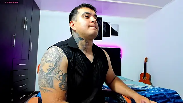 thiago__cp01 live cam on StripChat