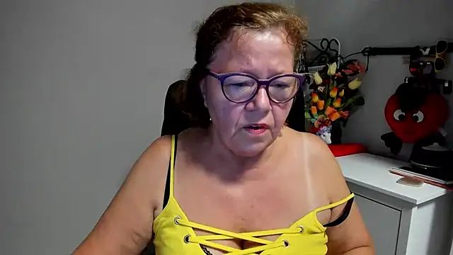 Adelewildx webcam