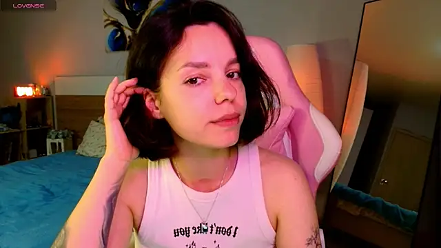 Maya_Campbell webcam