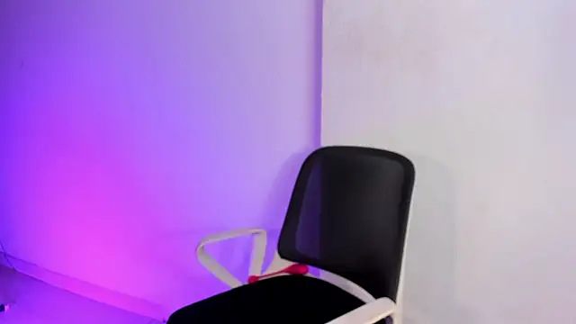 CandyLatinHott webcam
