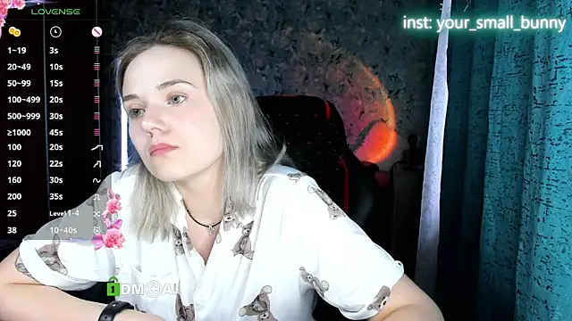 Your_small_bunny webcam