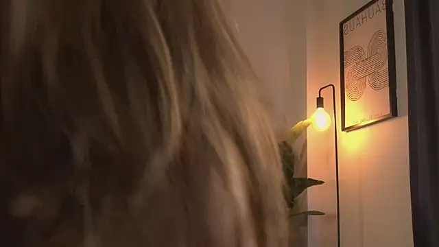 darylbarks (F young) - flash boobas? 0.o