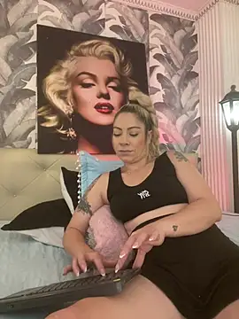 viktoria_davis_ webcam