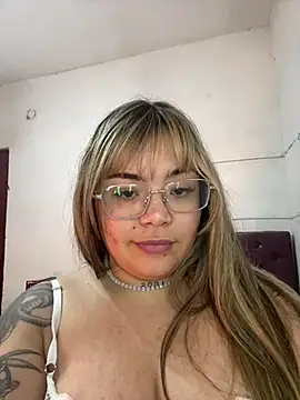 Lindalatina2001 webcam