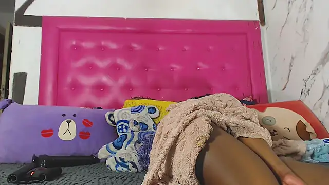 LoloQueen5 webcam