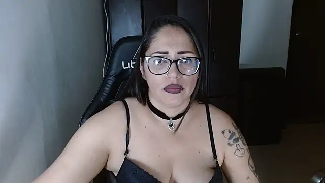 natashasmithe webcam