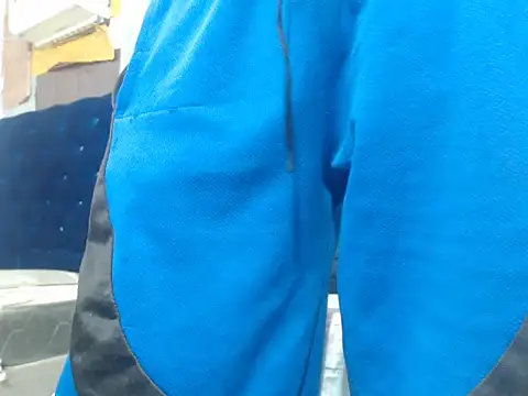 Estebanbigcock23 webcam
