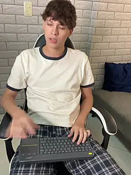 Nicola_hard webcam