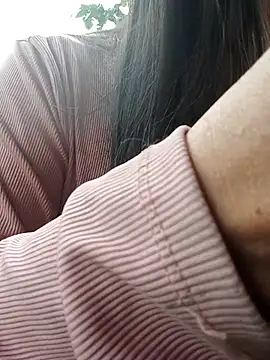 MISSKUTE-2000 live cam on StripChat