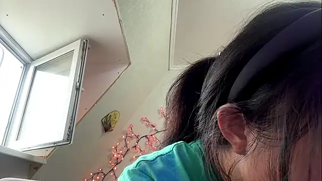 SweetMiaXO webcam