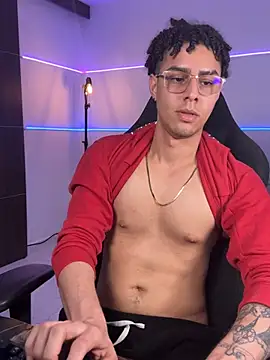 bigryann23 live cam on StripChat