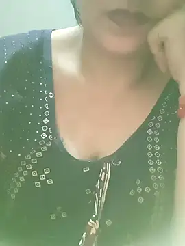 angel_ridhi live cam on StripChat