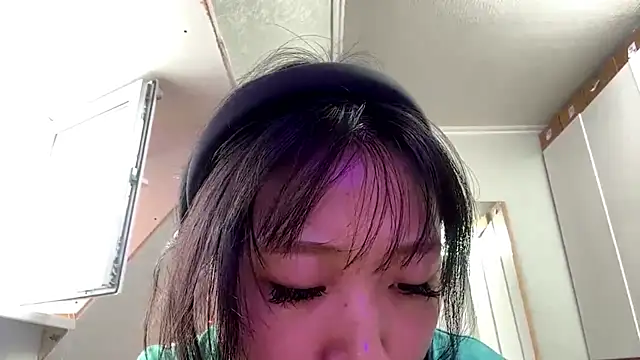 SweetMiaXO webcam
