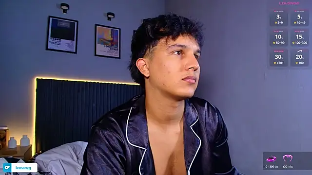 Leo_Savage_ webcam