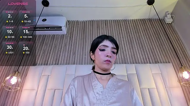 LisaLain webcam