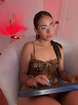 elegant__rouse webcam