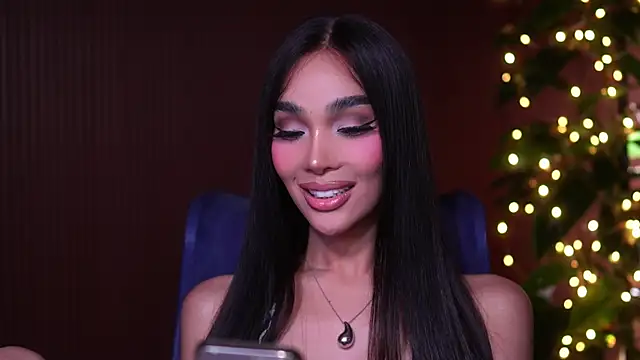 xxforyoureyesonlyxx webcam