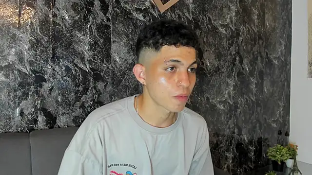 cameron_lux77 webcam