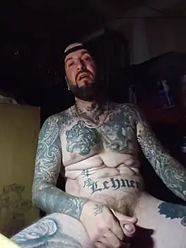 Beardedtattood Live Webcam on Stripchat