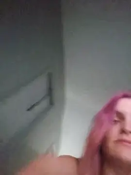 Rose_rain1999 webcam