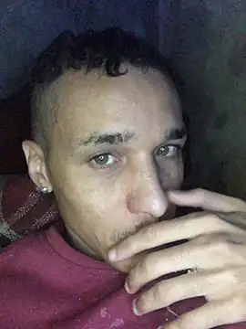 Maloka_Roludo webcam