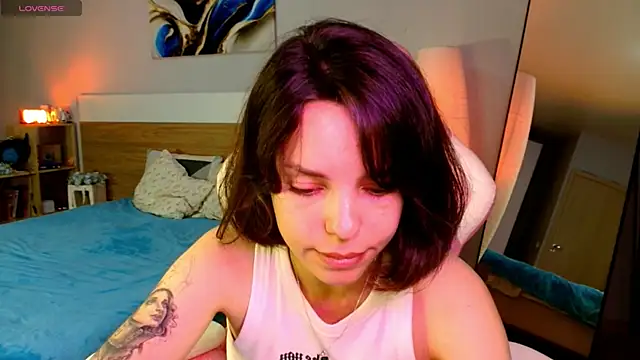 Maya_Campbell webcam