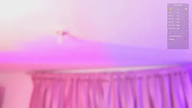 Emiily_Scott1 webcam