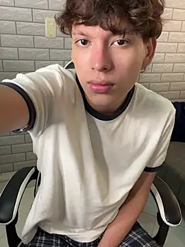 Nicola_hard webcam