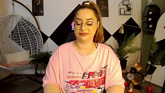 Katewalker_ webcam