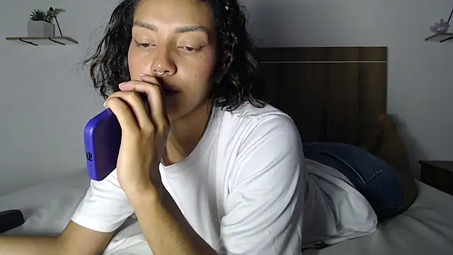 Wendy19_ webcam