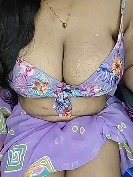 Curvy_Pooja webcam