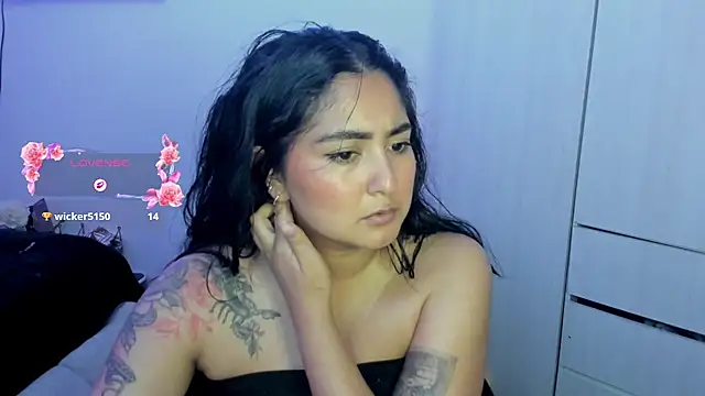 Dani_zakura webcam