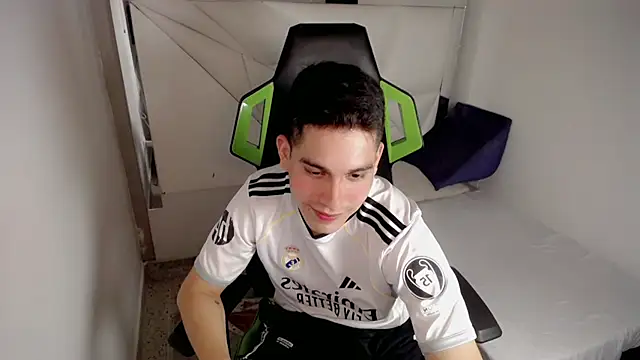 bby_cashh live cam on StripChat
