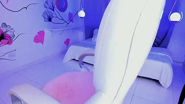 Chanel_Cruzz webcam