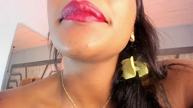 AngelineHeet webcam