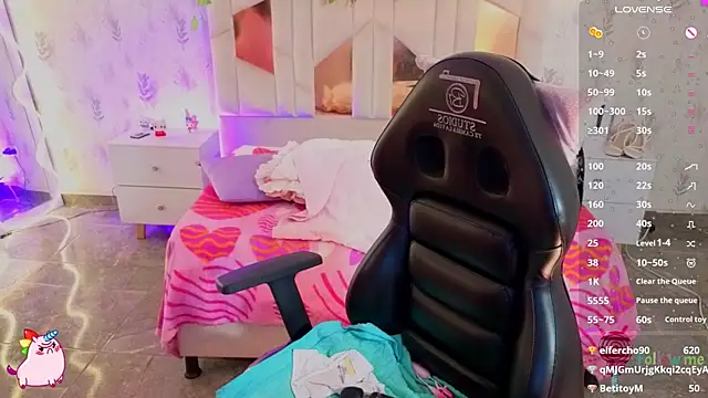 MARIANA_TAY1