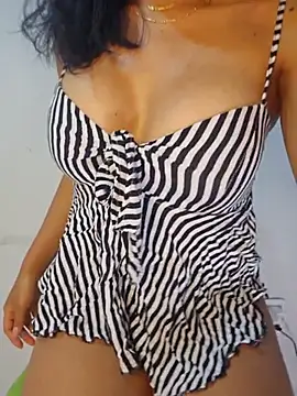 _MissPompitas23_ webcam