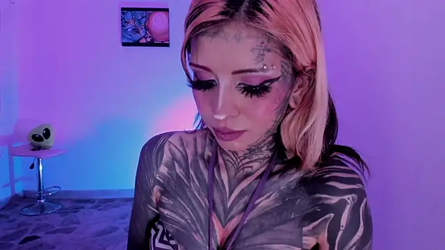 Nickidoll66_