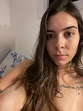 fer-nanda Live Webcam on Stripchat