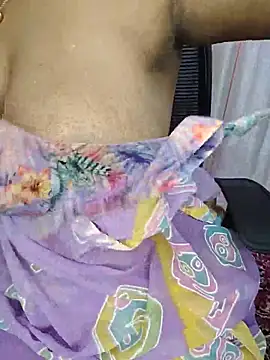 Curvy_Pooja