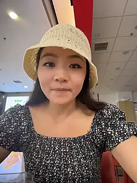 xiaoxiaocheng678 live cam on StripChat