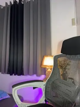 MajesticKitana webcam