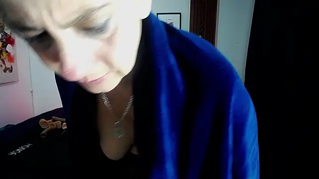 sasi_luna live cam on StripChat