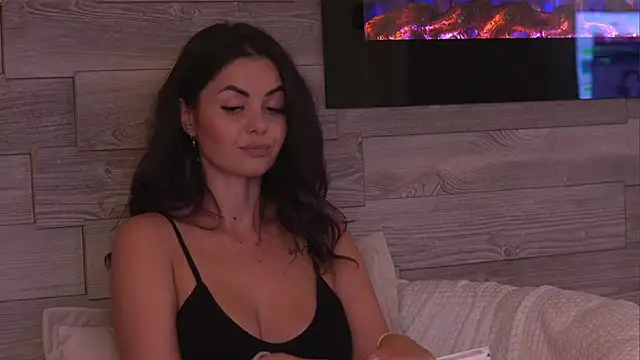 SeductiveMom webcam