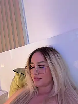 mollyxxx live cam on StripChat