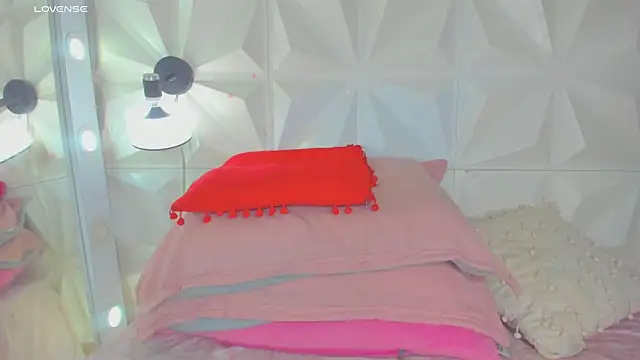 cute_latinaxxx live cam on StripChat