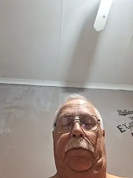 NawtyB1965 webcam